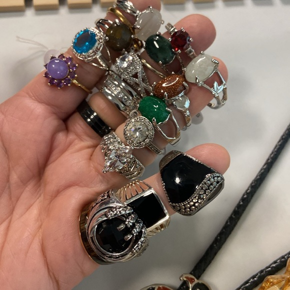 Blank--Costume rings size 5-9 ur choice see pics sold as is - Picture 2 of 14